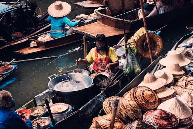 bangkok water floating market river