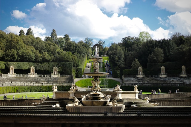 bomboli gardens florence fountain