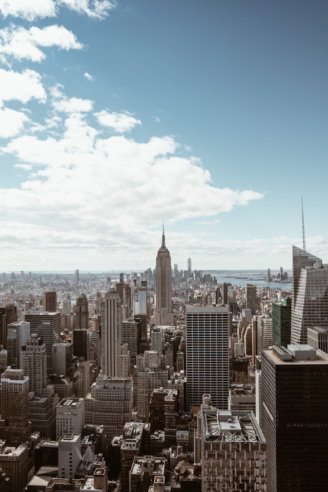 empire state building skyline new york