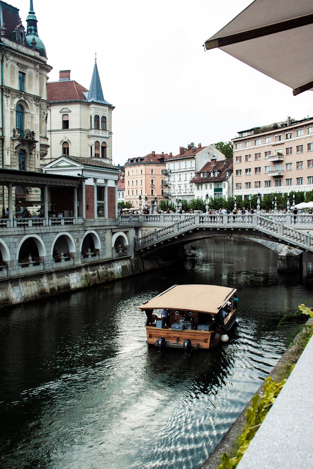 ljubljana bridge canals slovenia