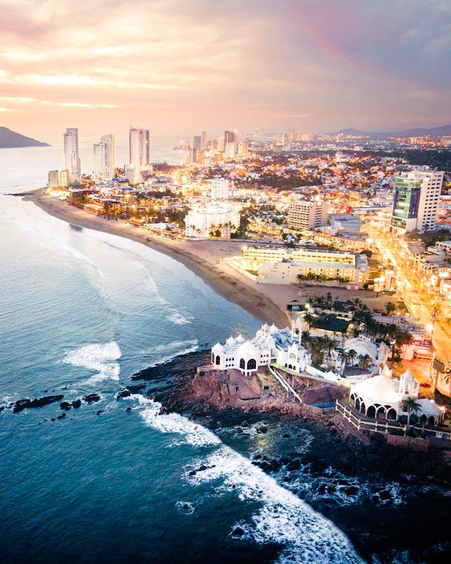 mazatlan beach city mexico