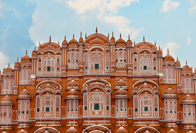 pink city jaipur hawa mahal.jpg