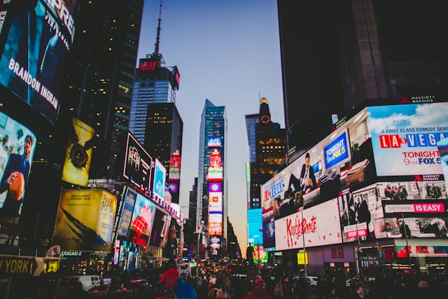 times square buildings street people