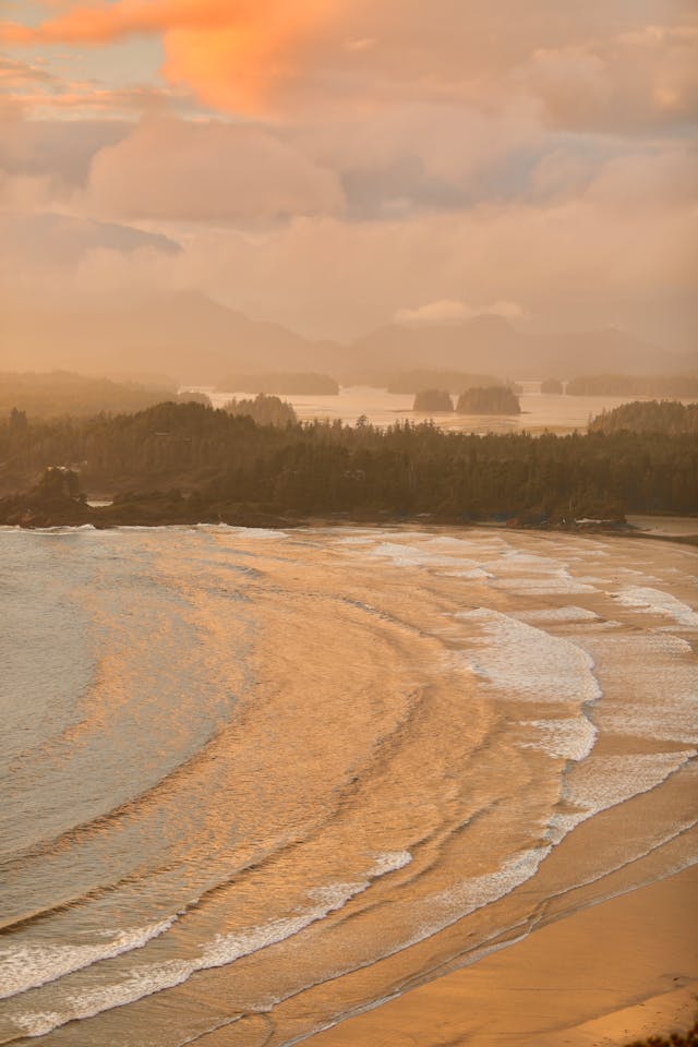 tofino canada beach surf